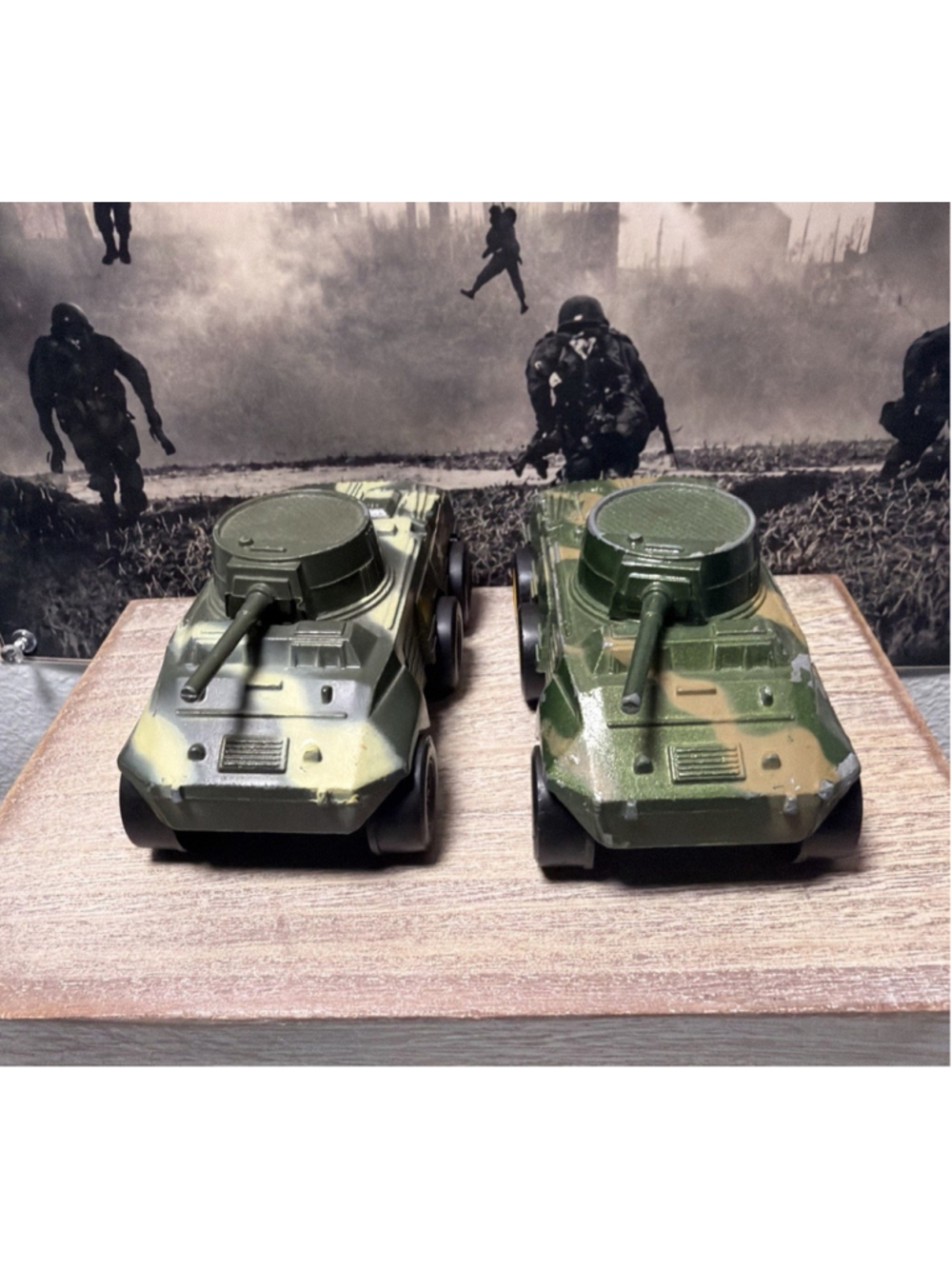 Set Of 2 Vintage 1970s TOOTSIE TOY Diecast Armored Vehicles Tanks m4